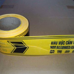 Cuộn rào chắn cấm vào 2 lớp màu vàng đen